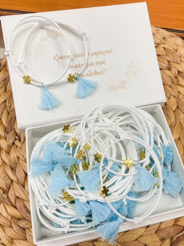 Suede λευκό βραχιολάκι με σιέλ φουντάκι Suede λευκό βραχιολάκι με σιέλ φουντάκι