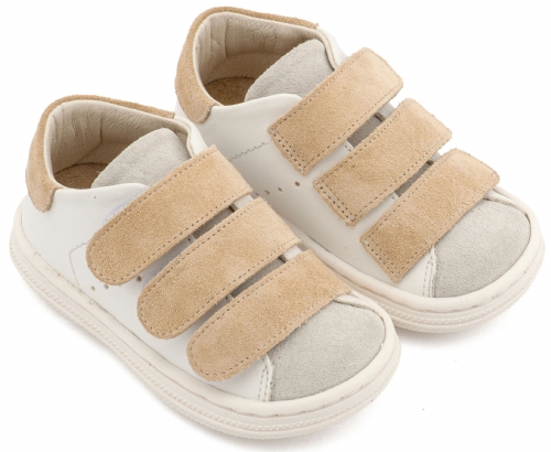 Σνίκερ τριπλό χρατς μπεζ Σνίκερ τριπλό χρατς μπεζ